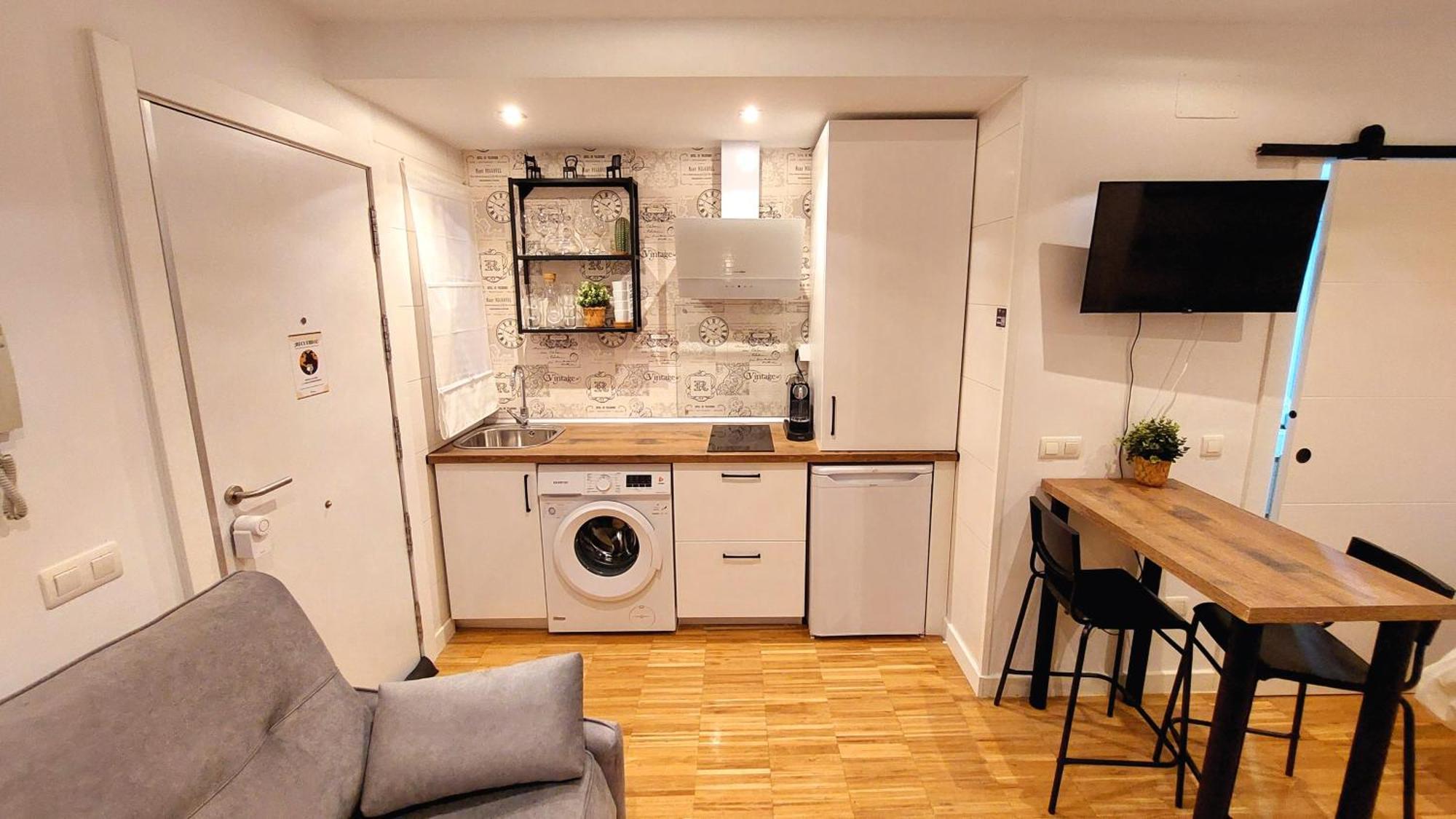 Apartamento Acogedor Estudio En Delicias By Bebalmy Madrid Exterior foto